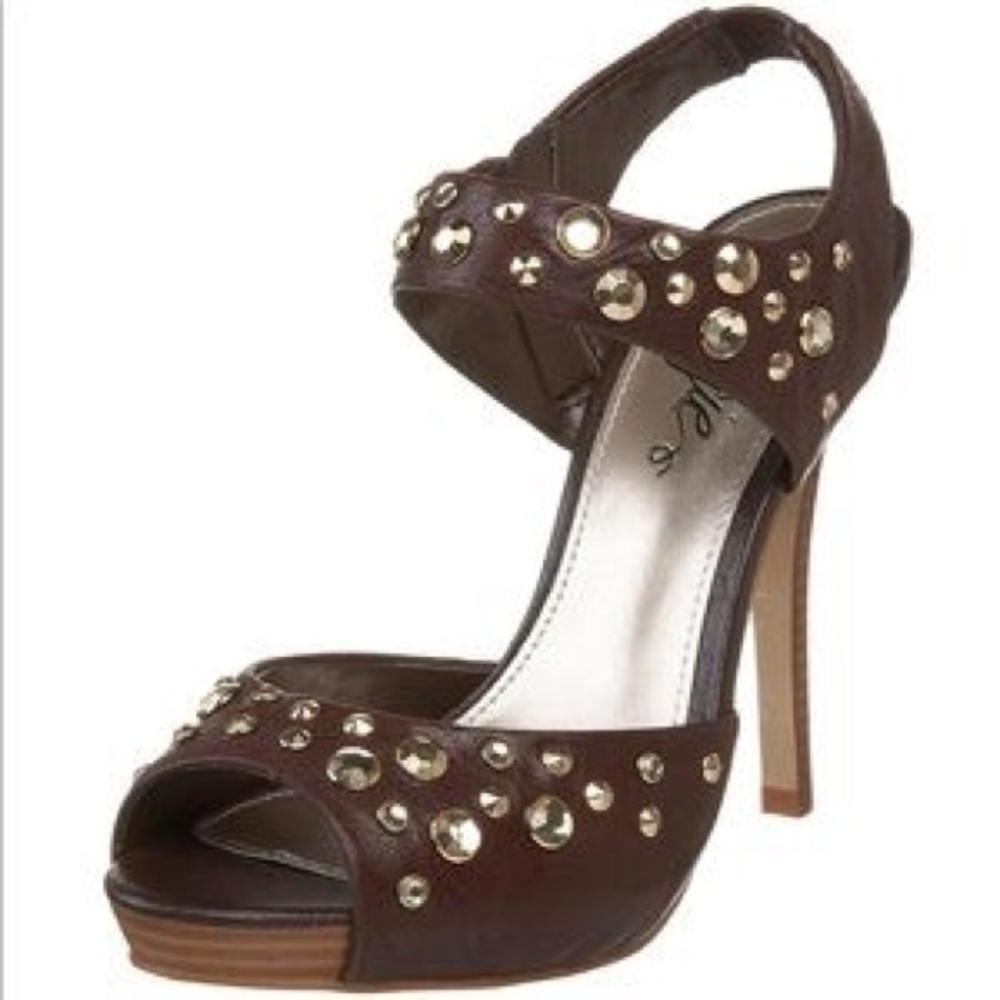 Fergie “Bedaze” Black Leather Rhinestone Pumps